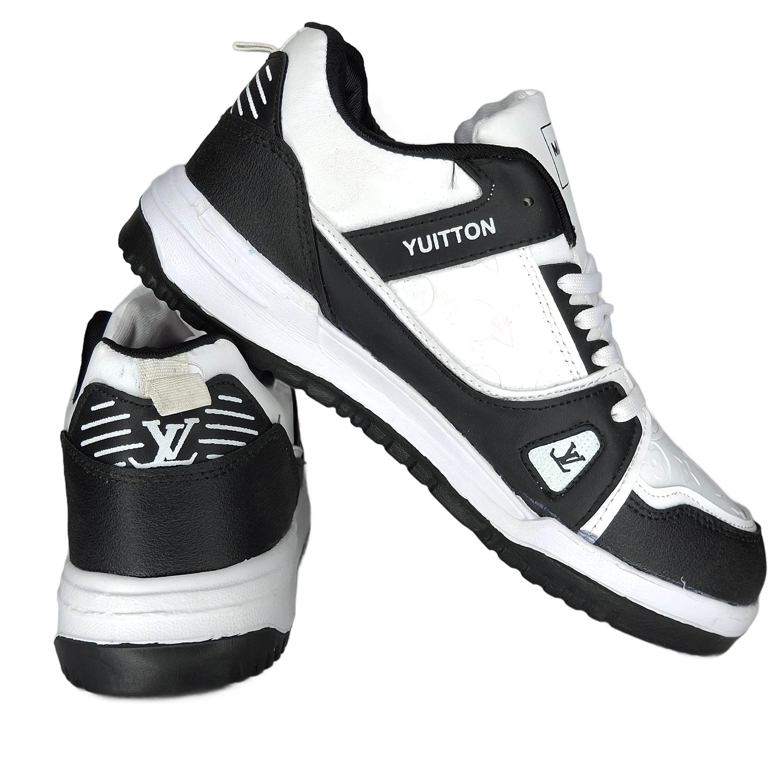 Grandwalk Magnum Pro Funky Sneakers –  Black & White